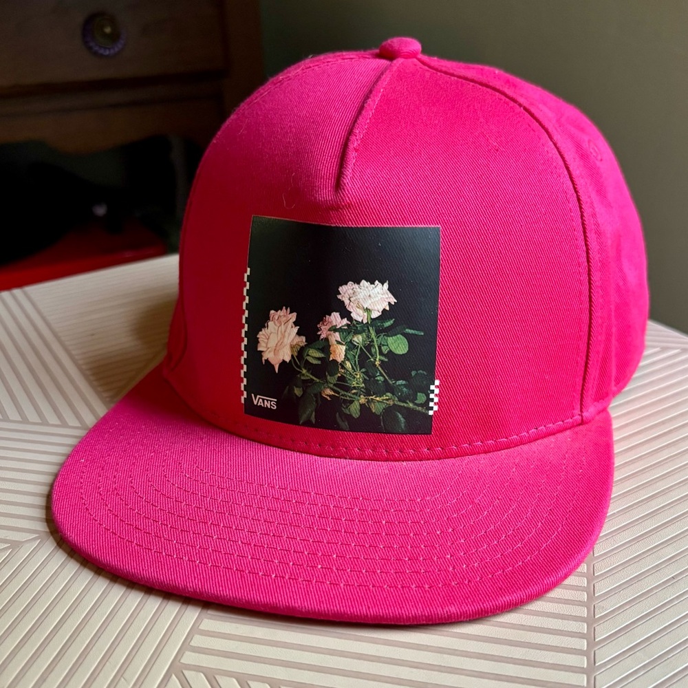 Vans Bragg Jazzy Pink Snapback Hat in Hot Pink NWOT Floral Graphic 🌸🌹🌺🌷🪷🌼